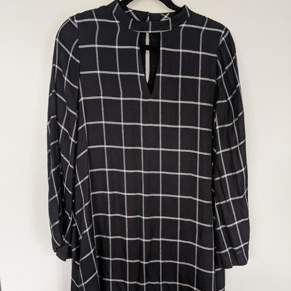 Small Black & White LOFT Dress